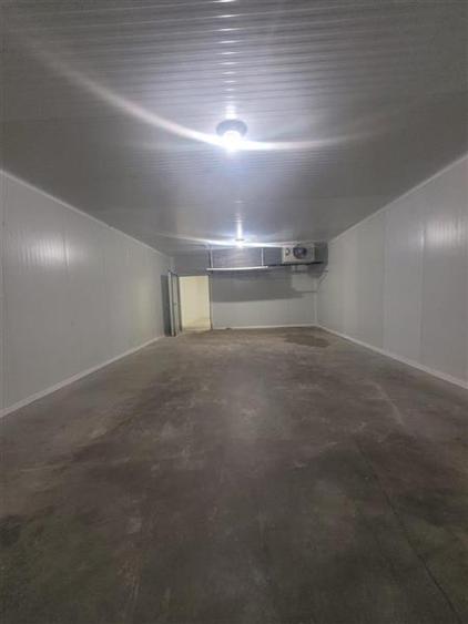 Spațiu comercial, de 750 mp, în Zona Industrială