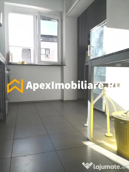 Apartament cu 3 camere decomandat în Gara de Nord