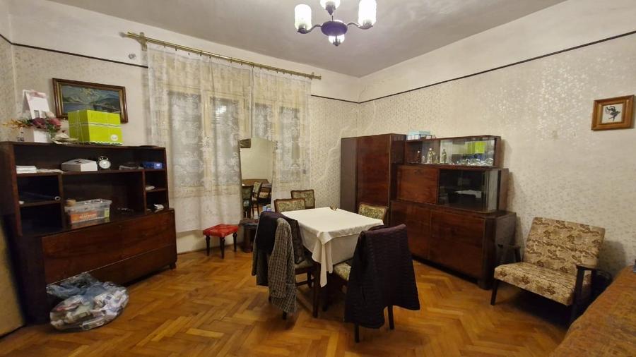 Casă individuală cu 4 camere cu Canalizare în Central