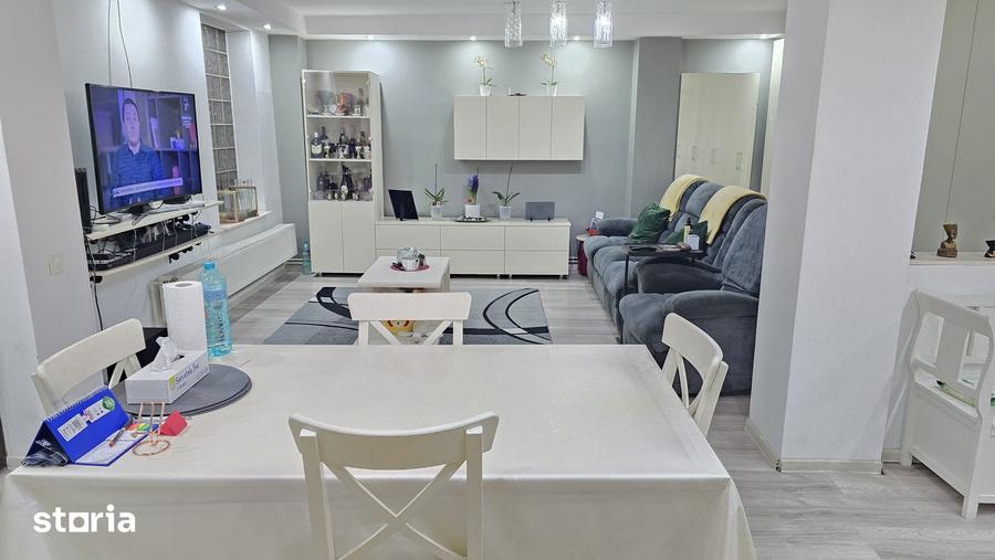Apartament cu 3 camere decomandat în Mărăști
