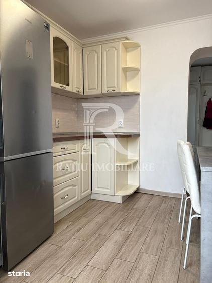 Apartament cu 3 camere decomandat în Decebal
