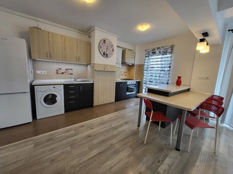 Apartament cu 2 camere decomandat, mobilat în Tudor