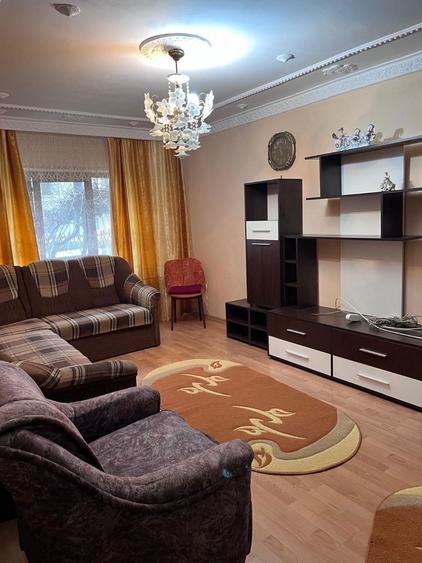 Apartament cu 3 camere decomandat în Siderurgiștilor