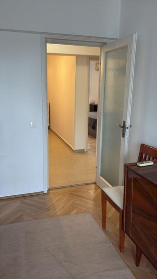 Apartament cu 2 camere semidecomandat în P-ța Romană