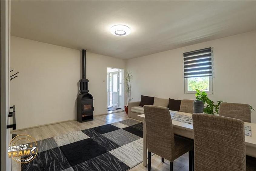 FILM! Pe 1.200mp teren, Rezidenta cu gradina inflorata,aproape de Tragu Secuiesc - 10