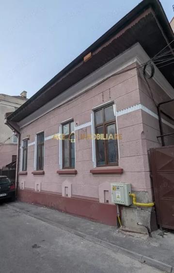 Casa Individuala | P-ta Unirii | Curte Proprie | 8 Camere | Trifazic - 4