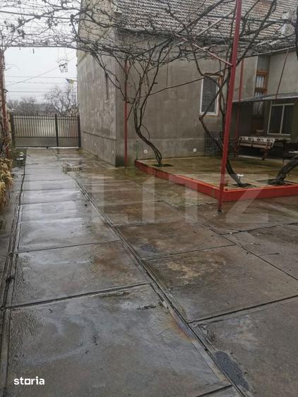 Casa de vanzare, 6 camere, 535 mp, zona Varias - 10