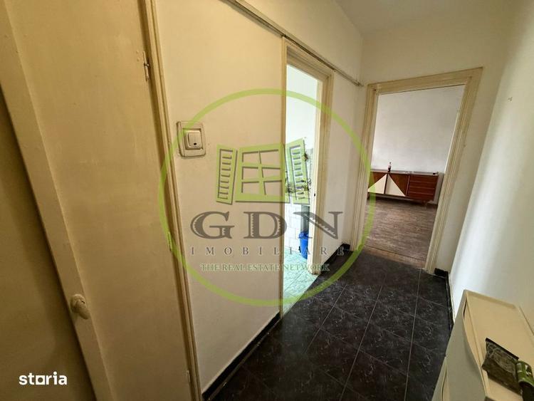 Apartament 3 camere, semidecomandat, 62,2mp, Rovine, zona Petre Ispire - 1