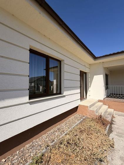 Vand casa intrare in Cionchesti - 4