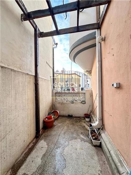 Universitate | Armeneasca | Parter in vila eleganta | Curte - 14