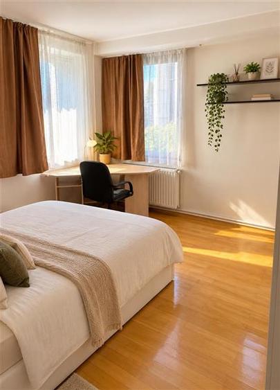 Apartament cu 3 camere decomandat, mobilat în Centrul Civic