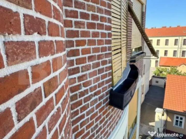 Apartament renovat complet situat in zona ultracentrala in c - 11