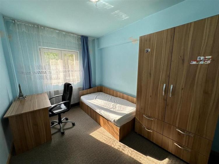 Ocazie! Apartament 3 camere decomandat in zona Malu Rosu - 10