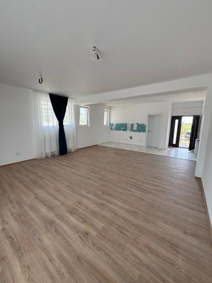 Casa individuala - parter | Calea Bucuresti v.a.v Dealul Dealul Verde - 2