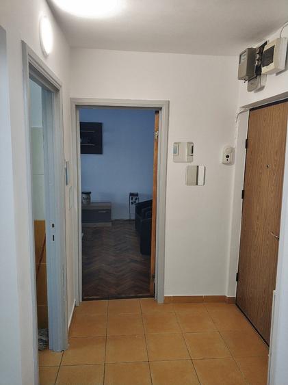 Centru -- Apartament complet mobilat si utilat - 9