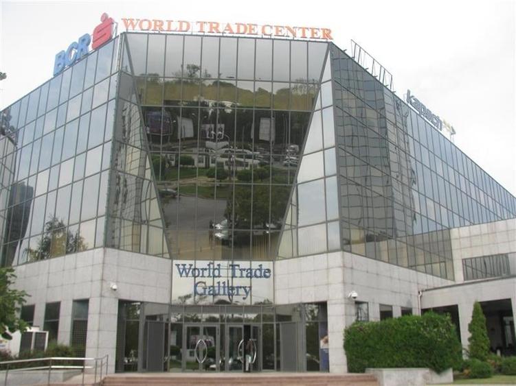 Inchiriere Spatii Comerciale de la 37 mp - 12