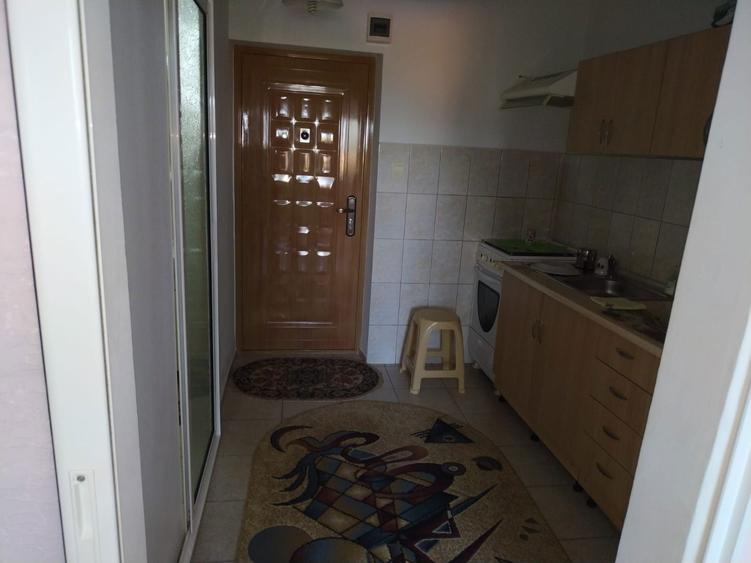 Inchiriez garsoniera - 4