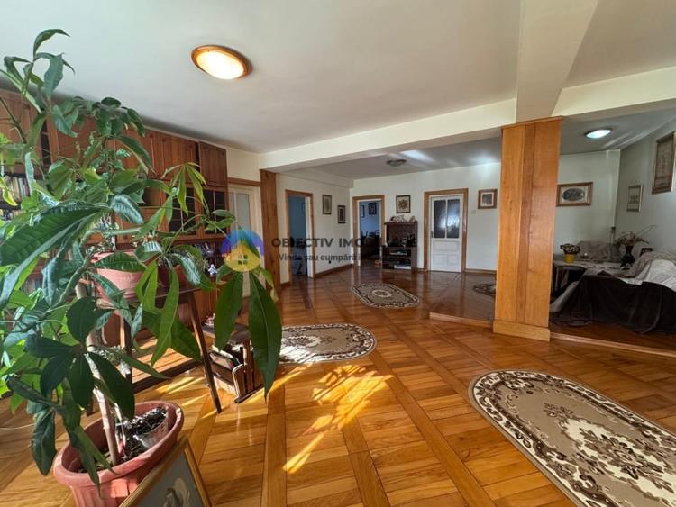 Vila + teren de vanzare cu priveliste panoramica – vis a vis de statuia Ursulet - 11