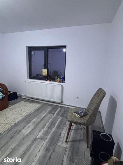 Vand casa la tara - 4
