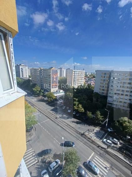 Apartament cu 4 camere, 98 mp, zona Colentina