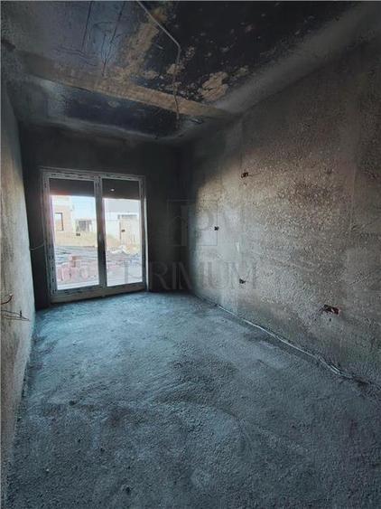 Duplex 5 camere - bucatarie inchisa - dormitor la parter - terasa mare - 10