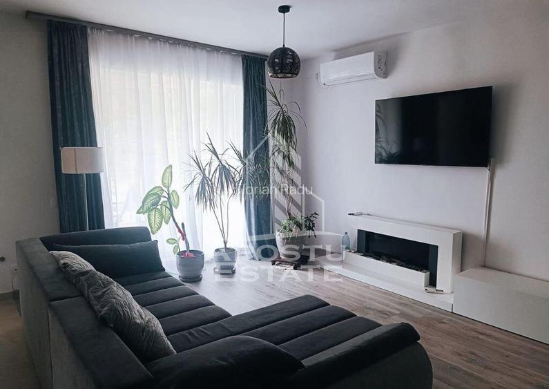 Apartament cu 3 camere, zona Lipovei, Loc de Parcare