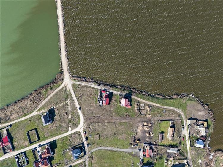 Teren Intravilan 2380 mp Langa Lac, Corbu - 27