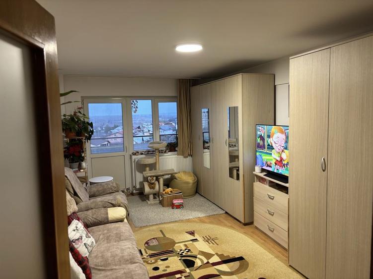 Apartament de inchiriat , decomandat si utilat. - 6