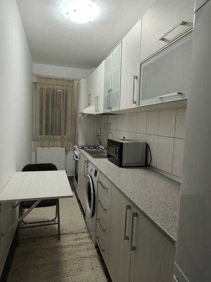 Inchiriere Garsoniera mobilata si utilata la 3 minute distanta de metrou - 5