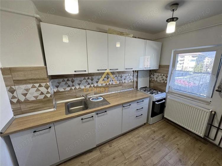 Apartament de inchiriat b-dul Traian 2 camere, 55 mp utili - 1