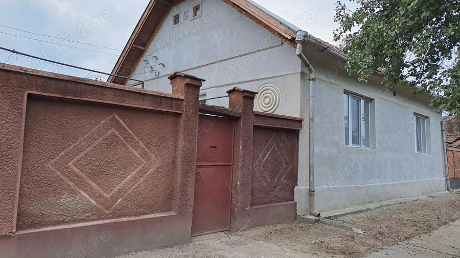 Vind casa in nadab aproape de zona industriala - 1