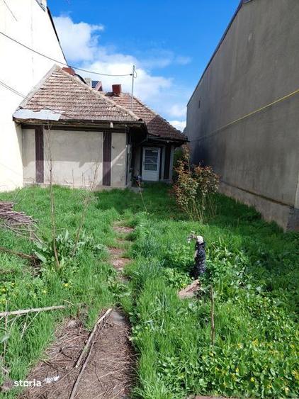 Cota 3/4 casa si teren centru vechi Calarasi - 2