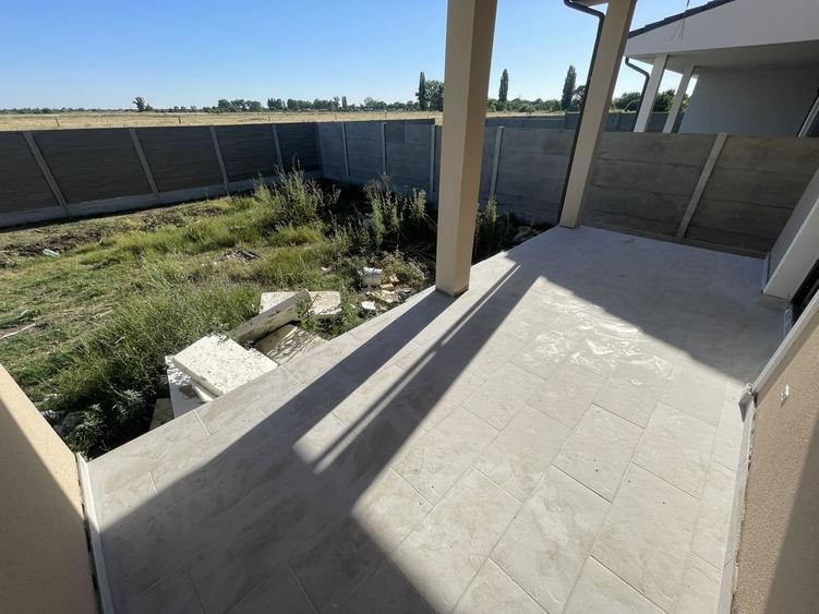 Giroc-Bld. Aviatiei | 5 camere | 3 bai | Bucatarie inchisa - 1