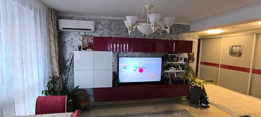 Vând apartament cu 3 camere - 1