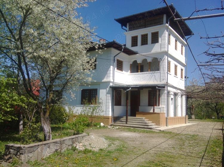 Vand conac+3540mp in Valenii de Munte, - 2