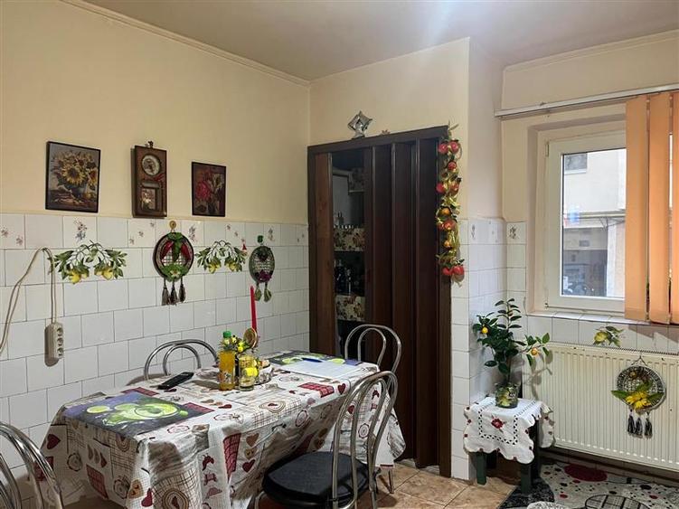 Lugoj, Ap. Superb, 2 Cam. 83 MP. Parter - 23