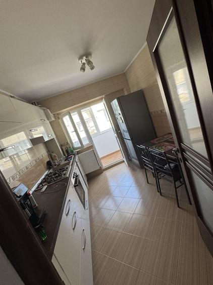 Apartament cu 2 camere decomandat în Radu Negru