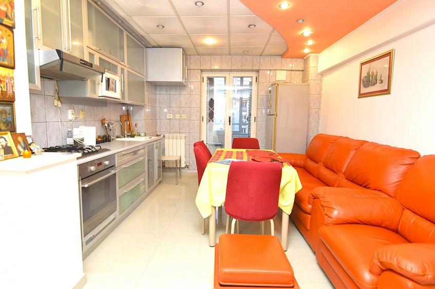 VANZARE APARTAMENT 2 CAMERE UNIRII – PIATA UNIRII - 16