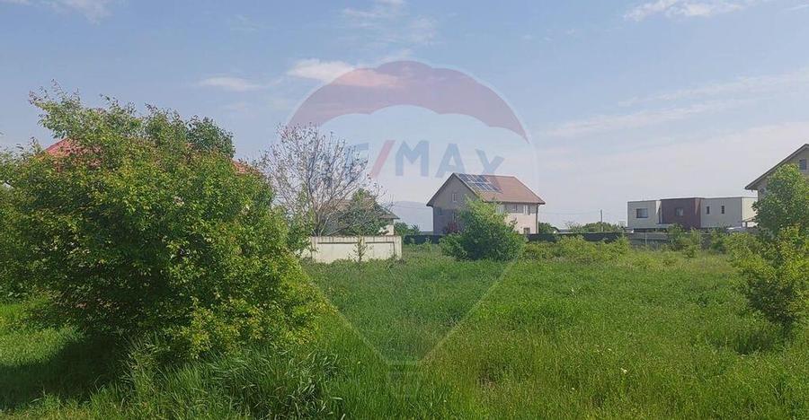 Teren 1,000mp Ostratu - 2