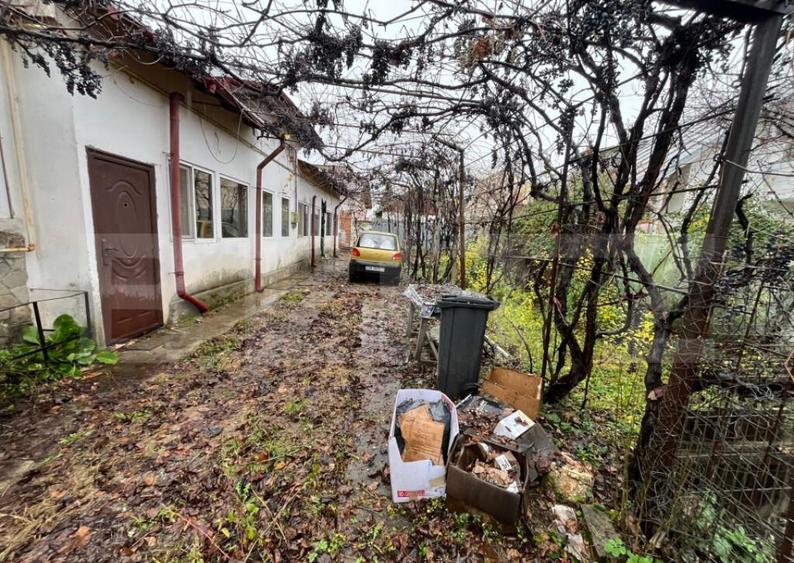 Casa cu toate utilitatile, 90 mp, zona Micro 4 - 4