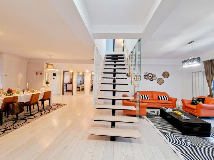 Vila spectaculoasa de vanzare in Constanta