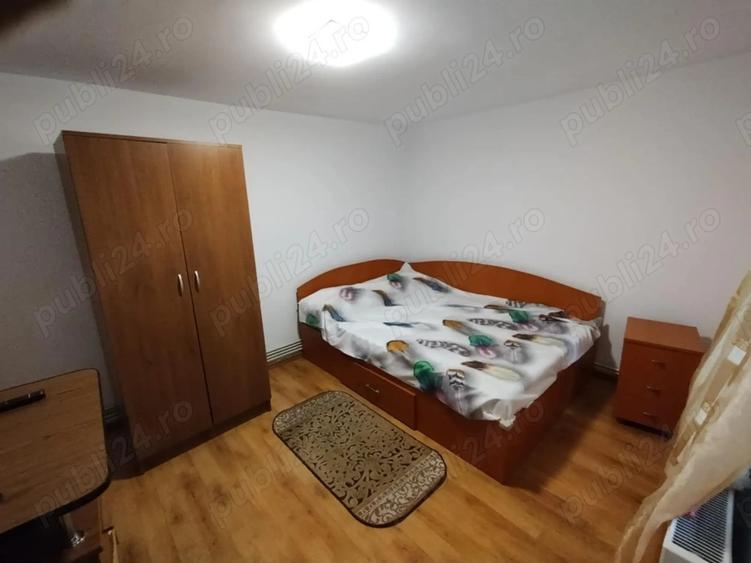 Inchiriez apartament 2 camere - 3