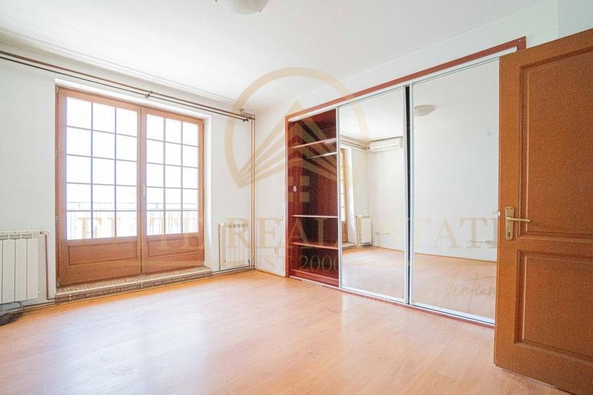 Vila premium ultracentrala, fara vecini, teren 377 mp, garaj! - 21