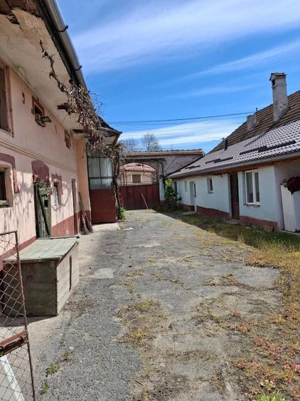 Casa la tara cu gradina - 2