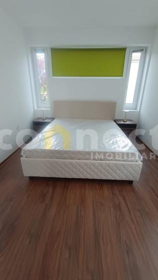 Duplex cu 4 camere cu Canalizare în Europa