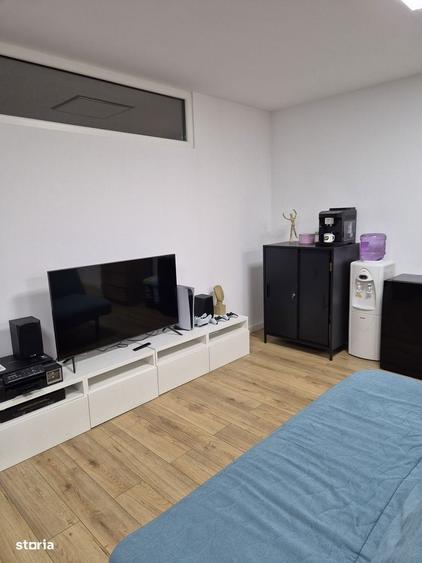 Birou de inchiriat in spatiu de coworking (Hub) Brasov, zona Coresi - 1