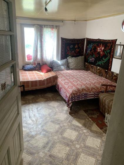 Casă cu 4 camere în Ciorăști