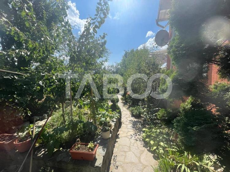 Vila singur in curte 453 mp utili si curte 528 mp in Avrig - 9