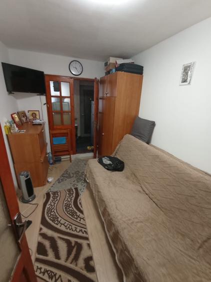 Garsoniera Piata Nicolina! Curata, mutare rapida! - 2