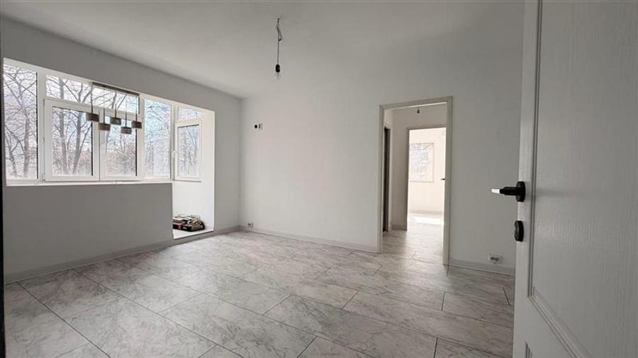 Apartament cu 2 camere, etaj 1, Tatarasi, renovat - 2